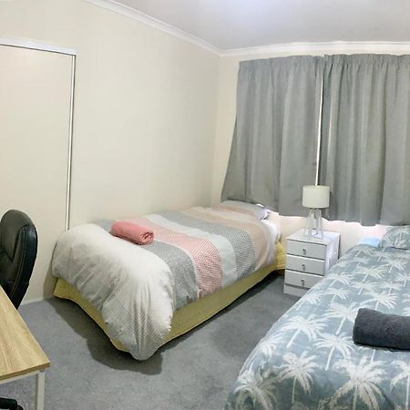 Radiata Homestay Hamilton Eksteriør billede